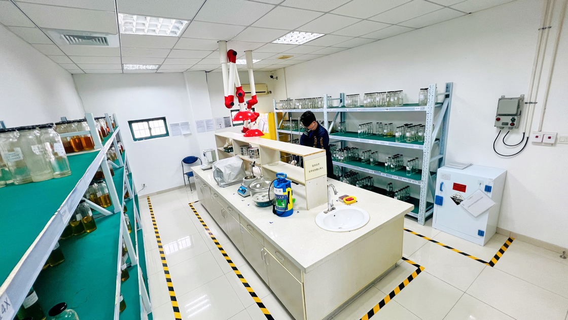 Enjekte edilebilir Epoksi reçine 1.17-1.24g/cm3 Densite Buhar basıncı 25C'de 0.5
