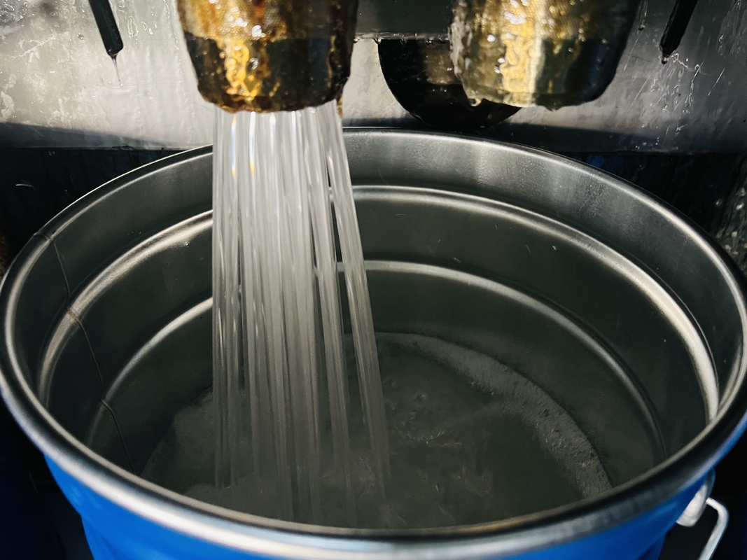Enjekte edilebilir Epoksi reçine 1.17-1.24g/cm3 Densite Buhar basıncı 25C'de 0.5